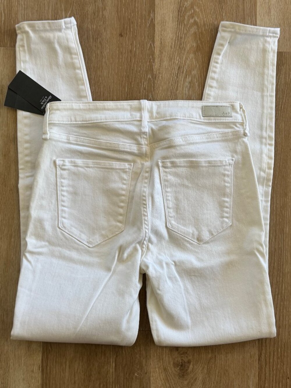 Abercrombie & Fitch Harper Low Rise Super Stretch Skinny Jeans, White, sz 4, NWT